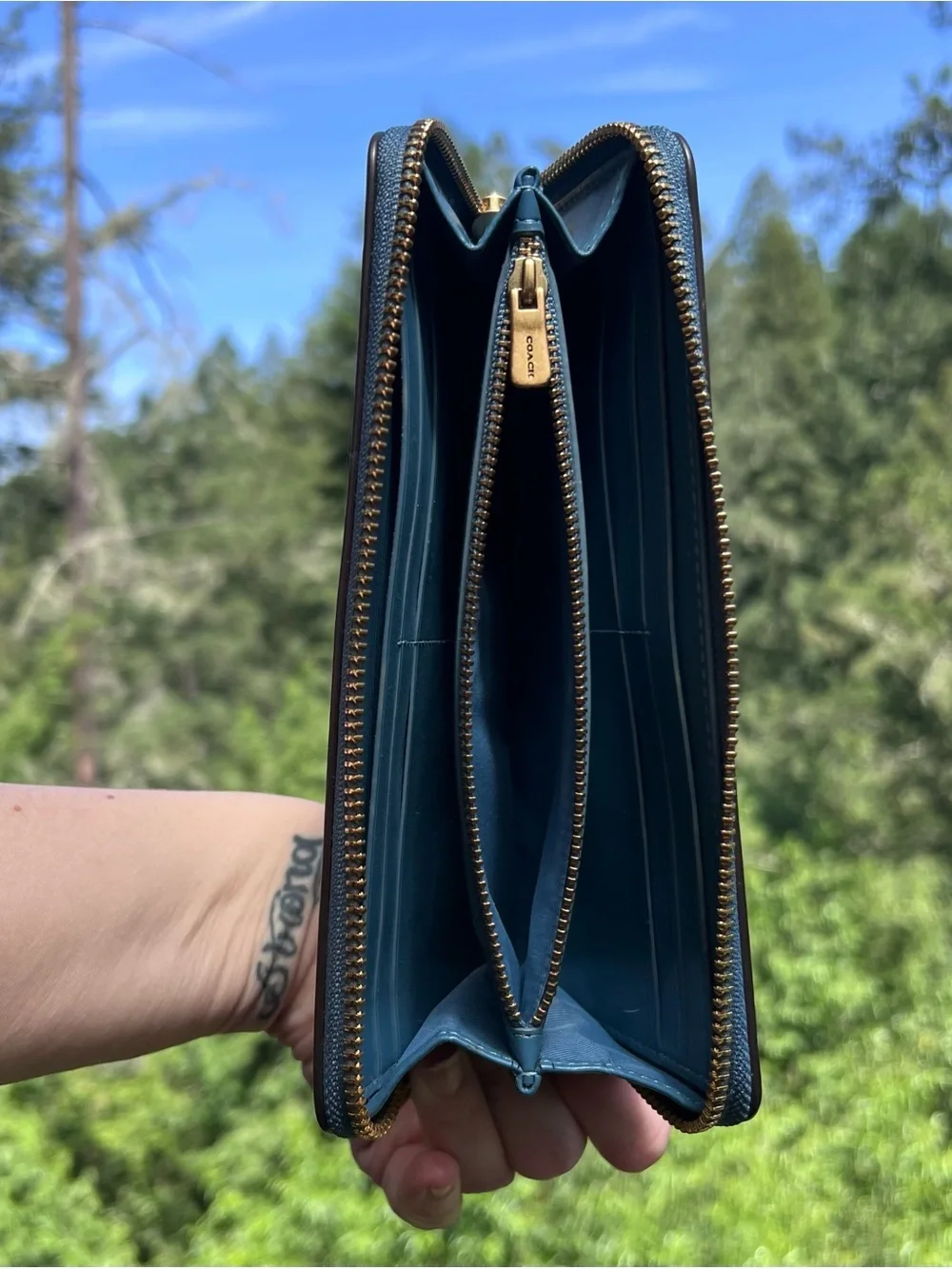 COACH Long Zip-Around Smooth Leather Wallet Blue w Gunmetal Hardware AUTHENTIC